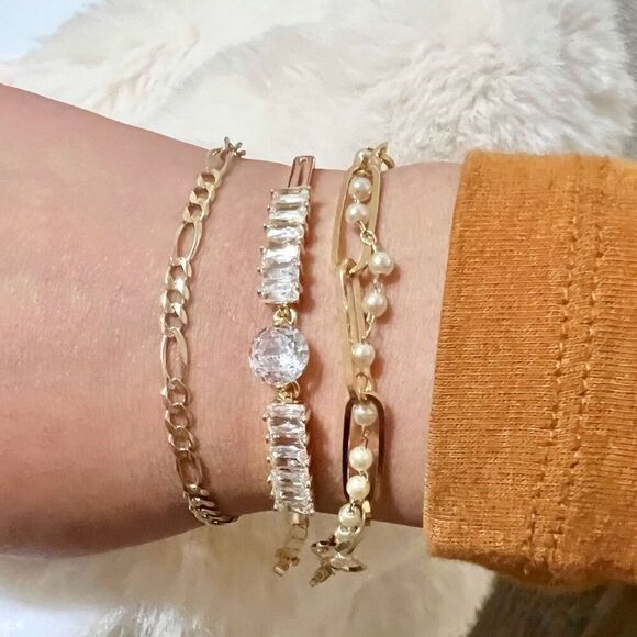 18K Gold filled 2 in 1 “Phoenix” Twist Chunky paper clip dainty pearl bracelet - Picture 3 of 4